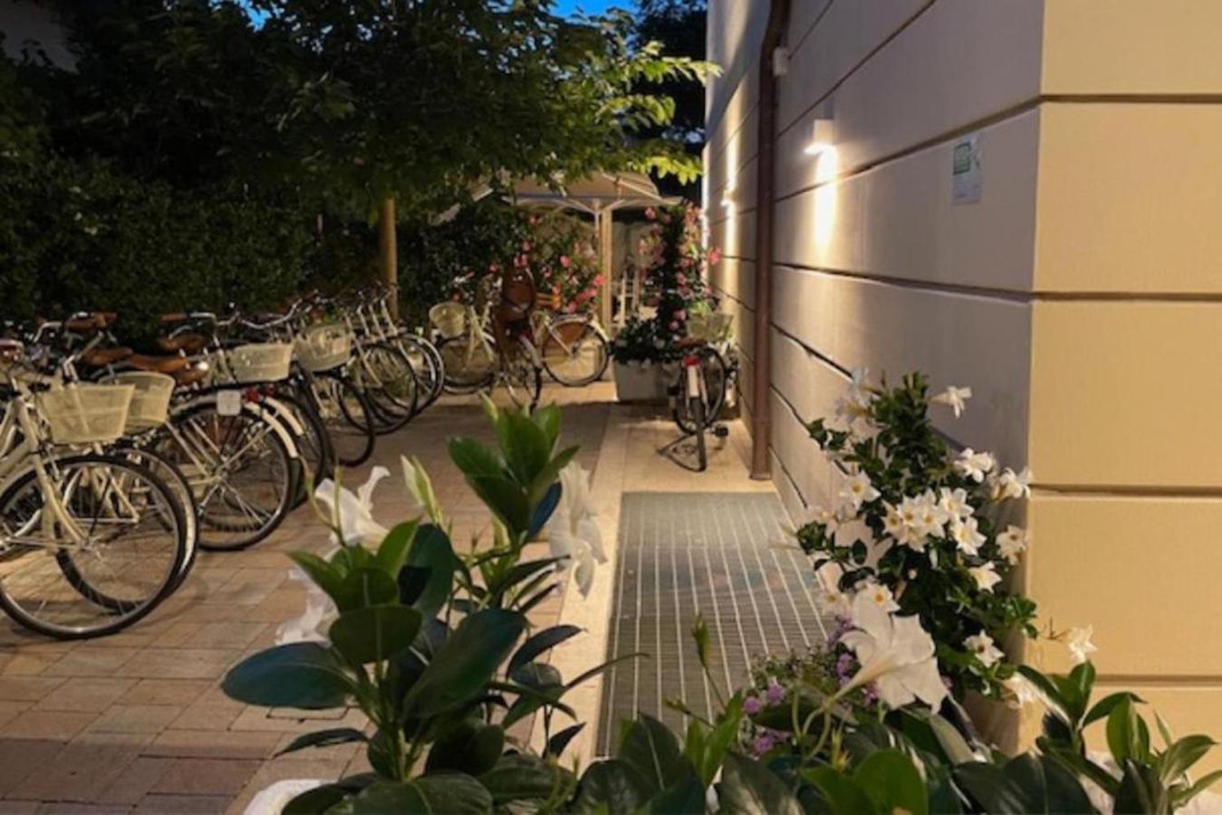 Hotel Villa Barsanti Pietrasanta Luaran gambar